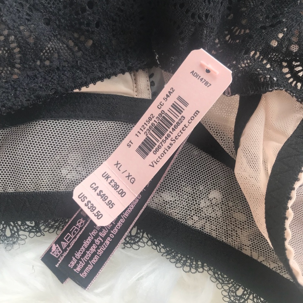Victoria's Secret | Chantilly Plunge Bralette Lace - Picture 6 of 8